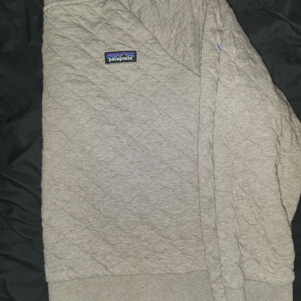 Patagonia Beige Quilted Pullover Size S